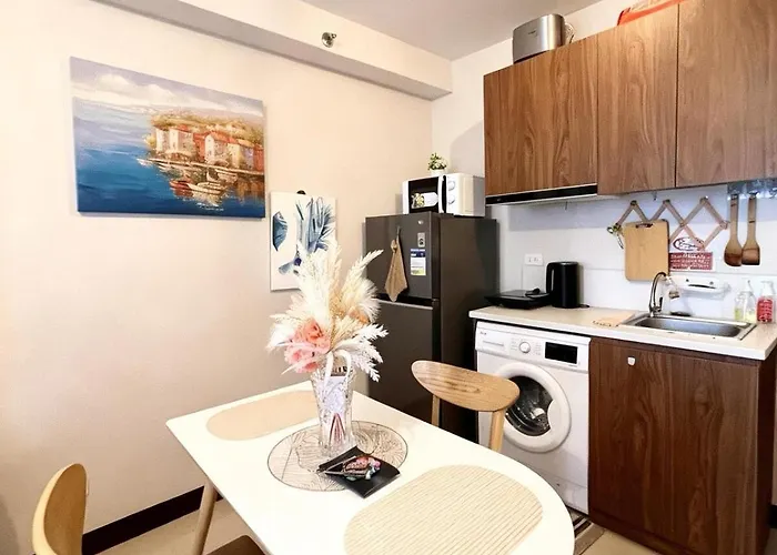 Apartment Comfort At Keb Staycation Dos